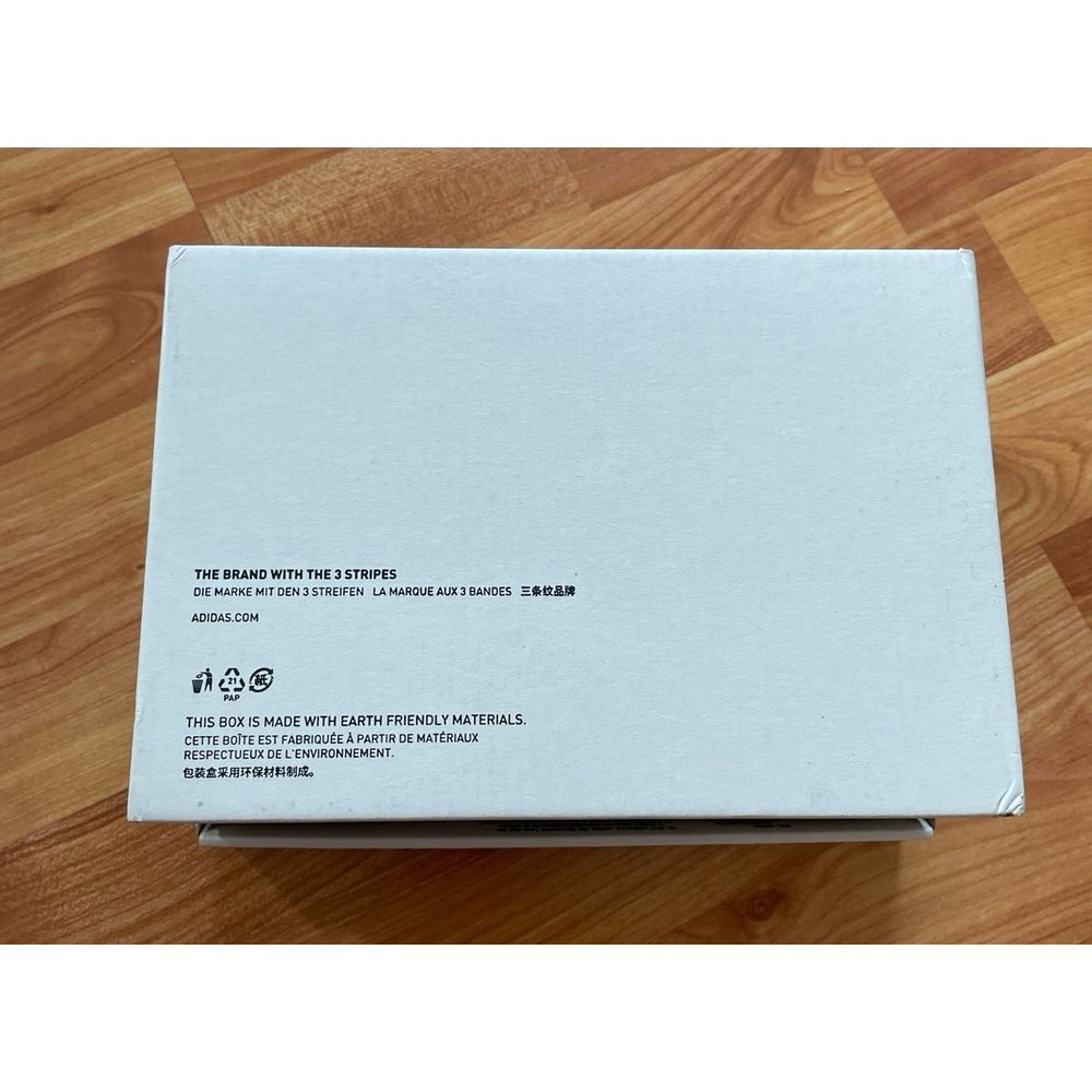 Adidas‎ empty shoe box - Picture 3 of 4
